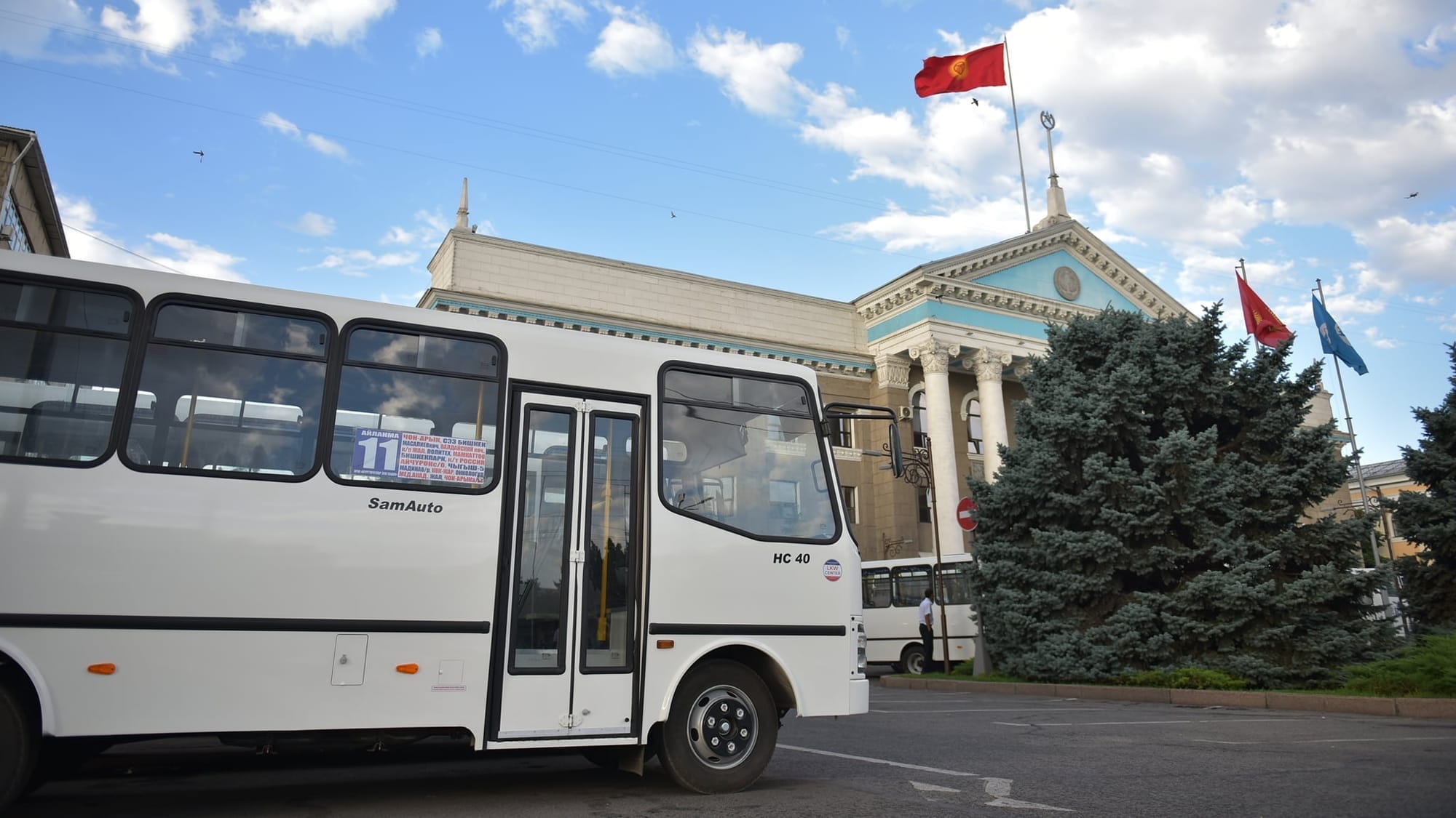 В Бишкеке изменили схемы движения трех автобусных маршрутов