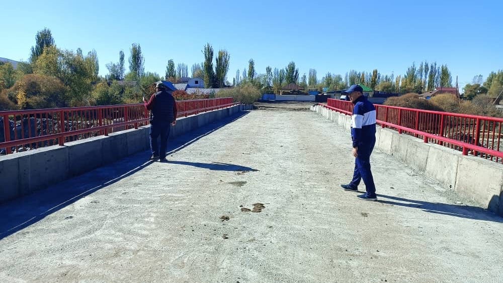 В селе Теплоключенка завершено строительство нового моста